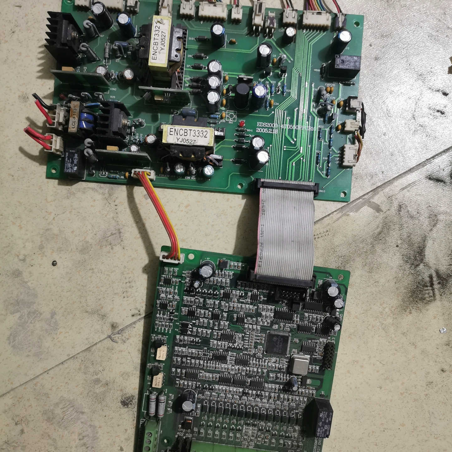 易能EDS2000 EDS2800变频器主板驱动板