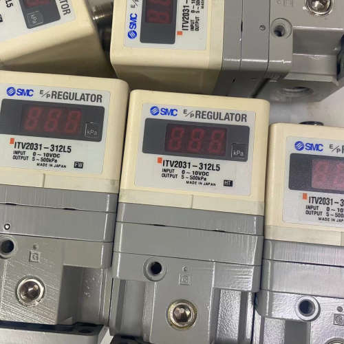 SMC比例阀ITV2031--312L5,10多个没有插