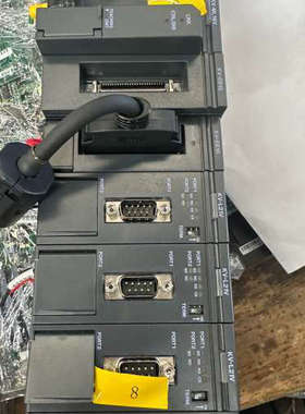 基恩士KV-7500 PLC系列，包含KV-XLE02、KV