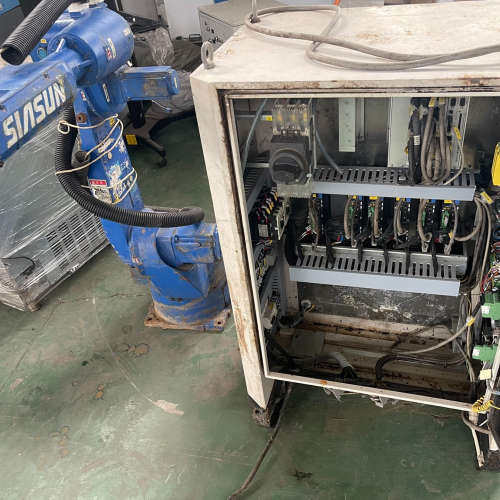 SNRC-6C-L00沈阳新松机器人一套 实物拍摄 成色如图