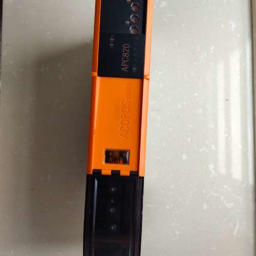 贝加莱驱动器5PC820.SX01-00   几乎