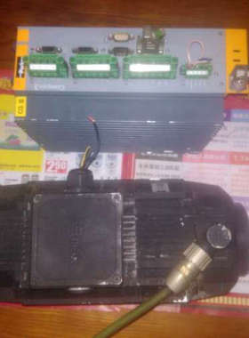 派克COMPAX3伺服驱动器C3S075V4F11伺服电机M