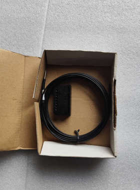 巴鲁夫传感器线缆，型号BFOD22-LA-KB。包含在纸