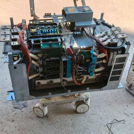 伟肯Vacon变频器 PA052052L0SSB，520A大