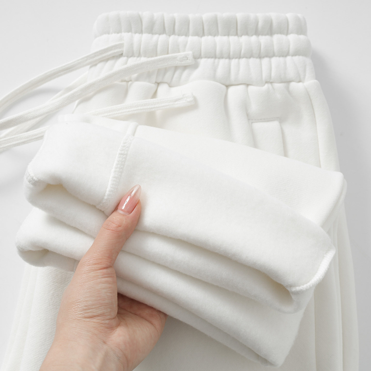 潮牌高级感重磅加绒卫裤男冬季宽松高端纯色运动裤抓绒加厚直筒裤