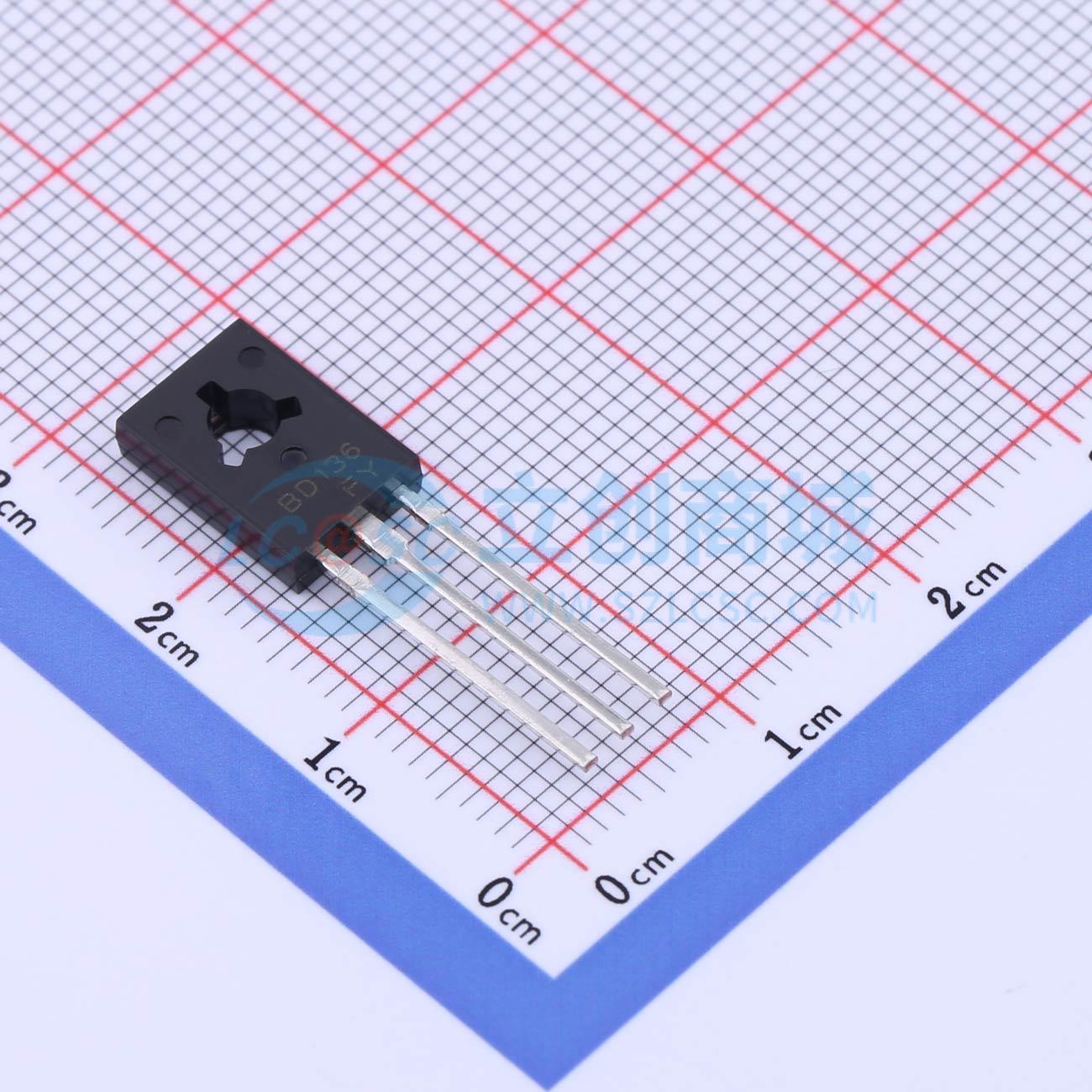 BD136 CJ(江苏长电/长晶) TO-126 三极管 现货