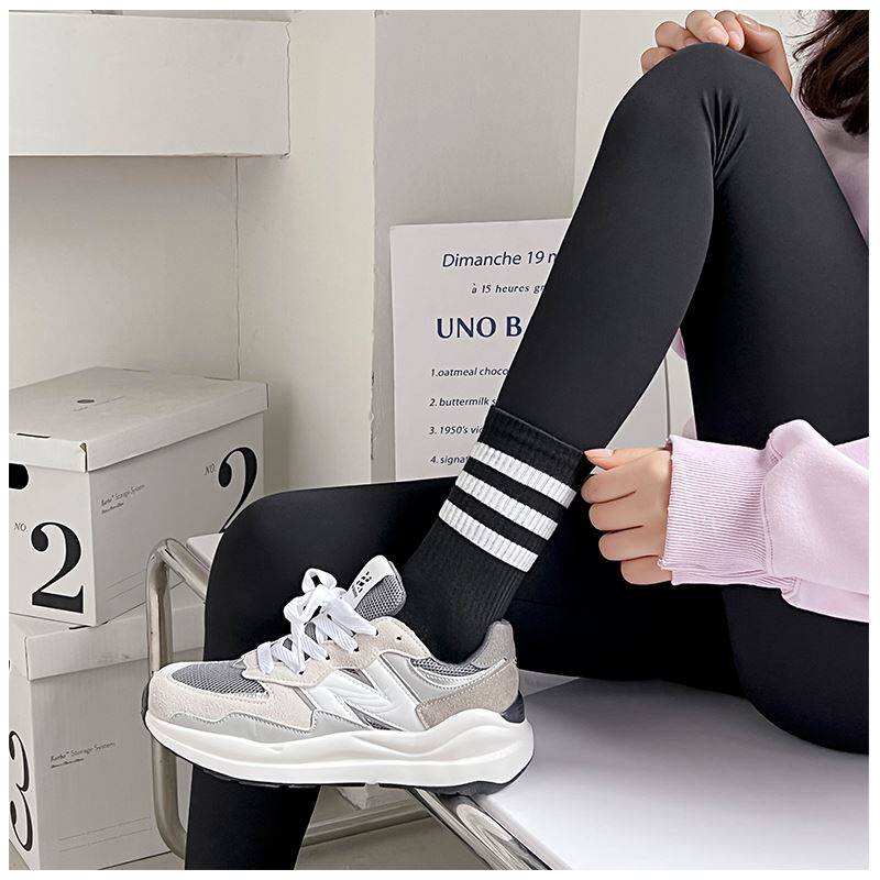 샤크 팬츠 양말 여성용 스타킹 가을 및 여름 스타킹 여성용 순면 인 트렌드 미드 종아리 여성용 양말 여성용 면 양말