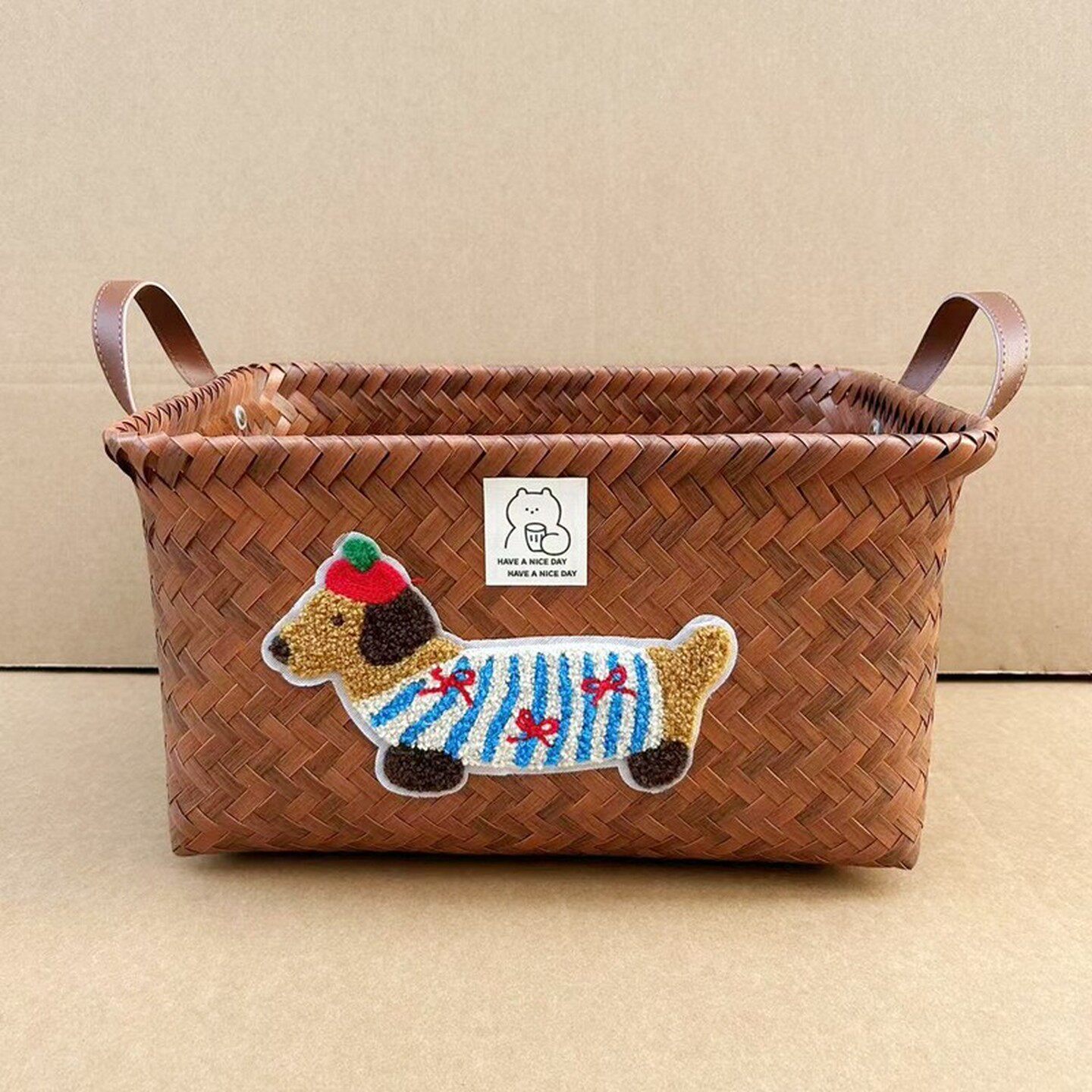 可爱腊肠狗藤编汽车副驾驶收纳筐后备箱车载实用大容量编织储物箱