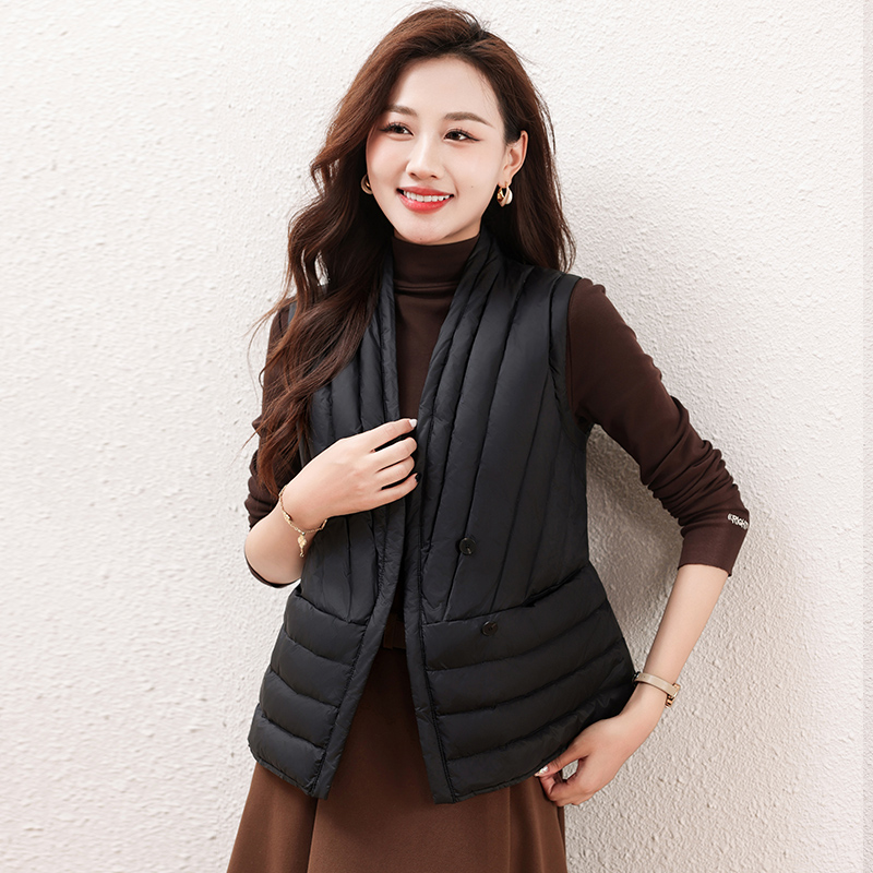 V领短款马夹白鸭绒气质时尚