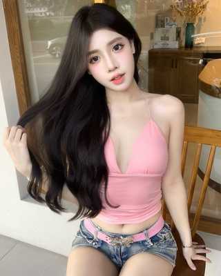 2025年秋季新款镂空吊带性感欧美