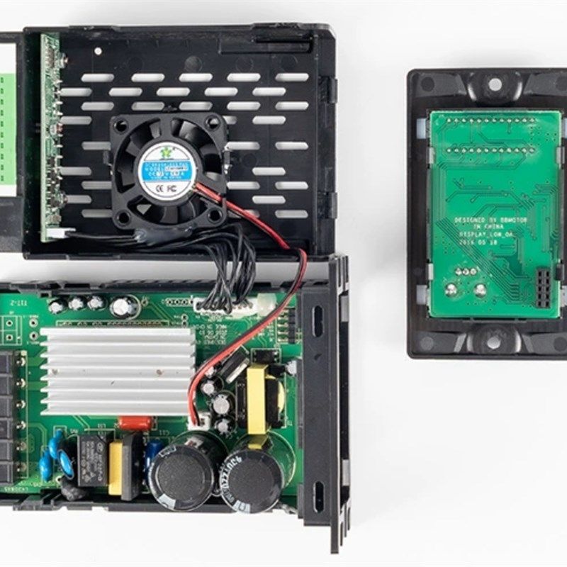 T13-200W 400W 750W-12-H 单相入三相220V电机调节变频器 调速器