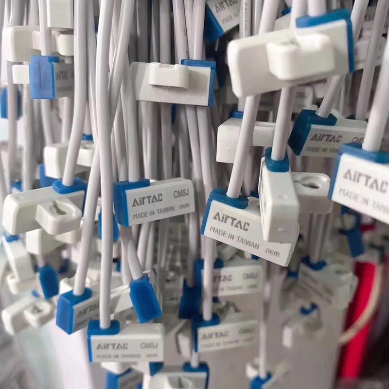 新款亚德气c缸型磁性开关cs1-fcs1-ucs1-scs1-gcs1-j客感应传