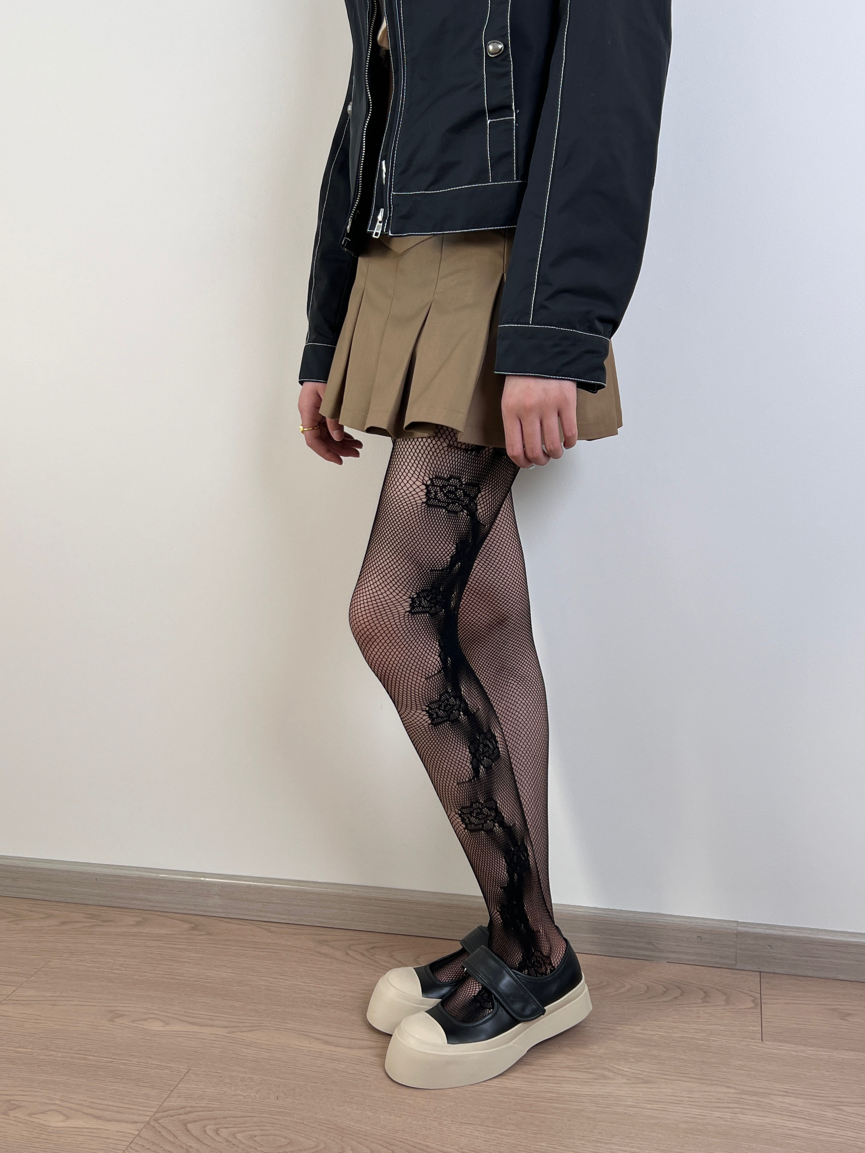 bon 侧边藤蔓玫瑰花朵氨纶网袜辣妹防勾丝镂空弹力薄款性感连裤袜