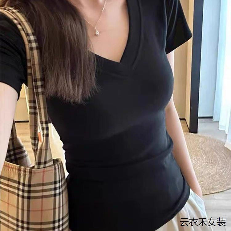 夏季纯棉灰色正肩V领短袖