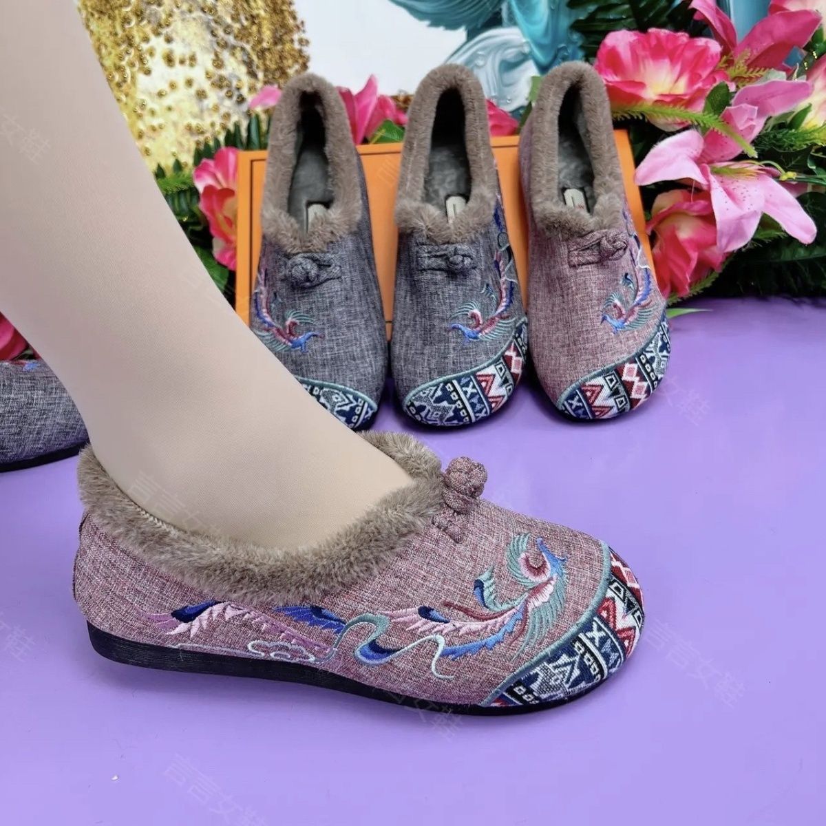 中老年保暖防滑老北京布鞋女冬季