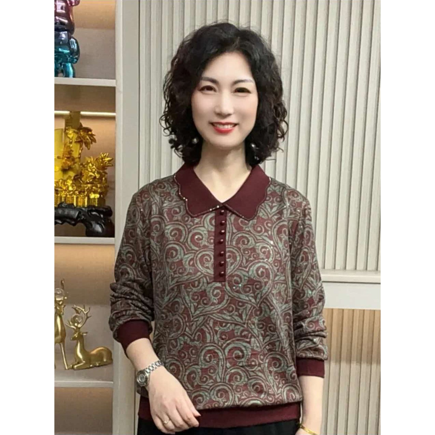 2026秋季新款翻领套头宽松花长袖衫中老年女装洋气妈妈时尚显年轻