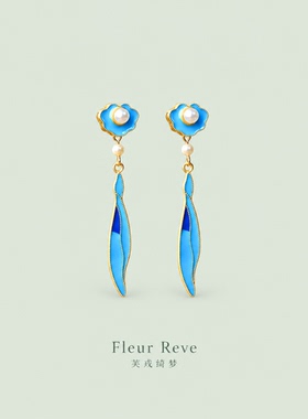 FleurReve波浪边花瓣纹理耳钉