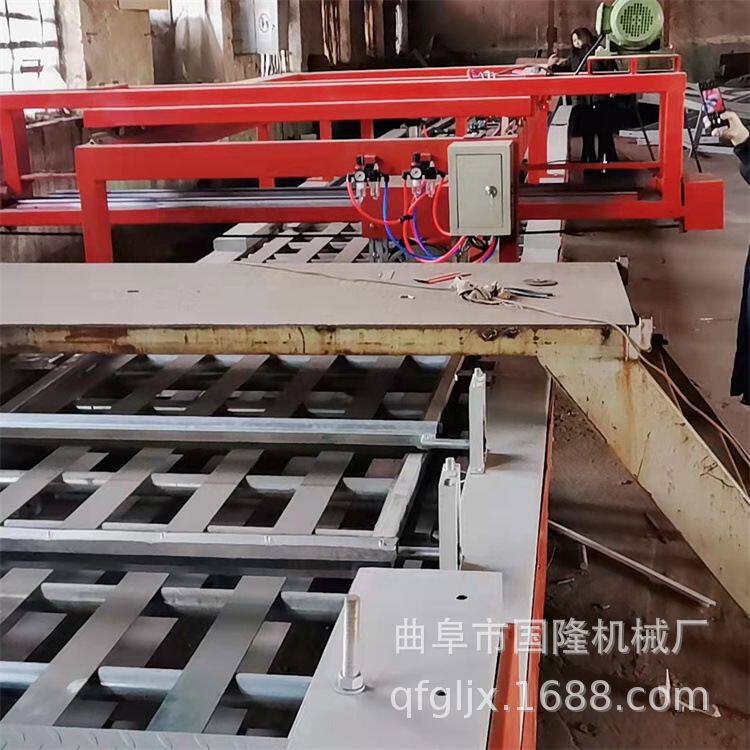 铝箔隔热瓦生产线 菱镁发泡防火门芯板生产线 氧化镁板设备