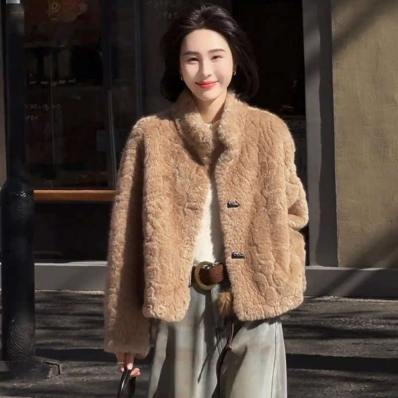 韩系巨好看流行爆款环保皮草羊羔毛绒外套女秋冬皮毛一体女款上衣,女装/女士精品,皮草,淘宝优惠券,粉丝福利购,淘宝优惠卷