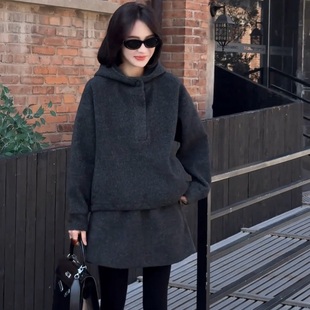 休闲显瘦短裙两件套装 设计感新款 韩系冬保暖连帽卫衣 套装 女 时尚