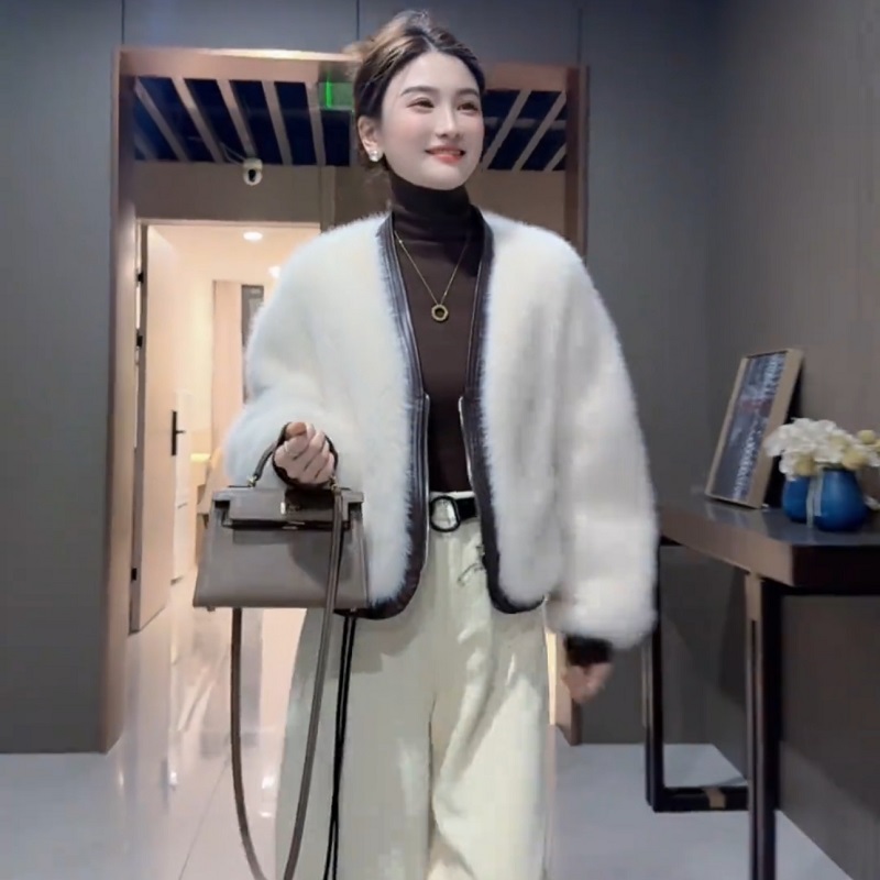 皮毛一体仿水貂皮草短款大衣外套厚款秋冬高端小个子休闲上衣女潮