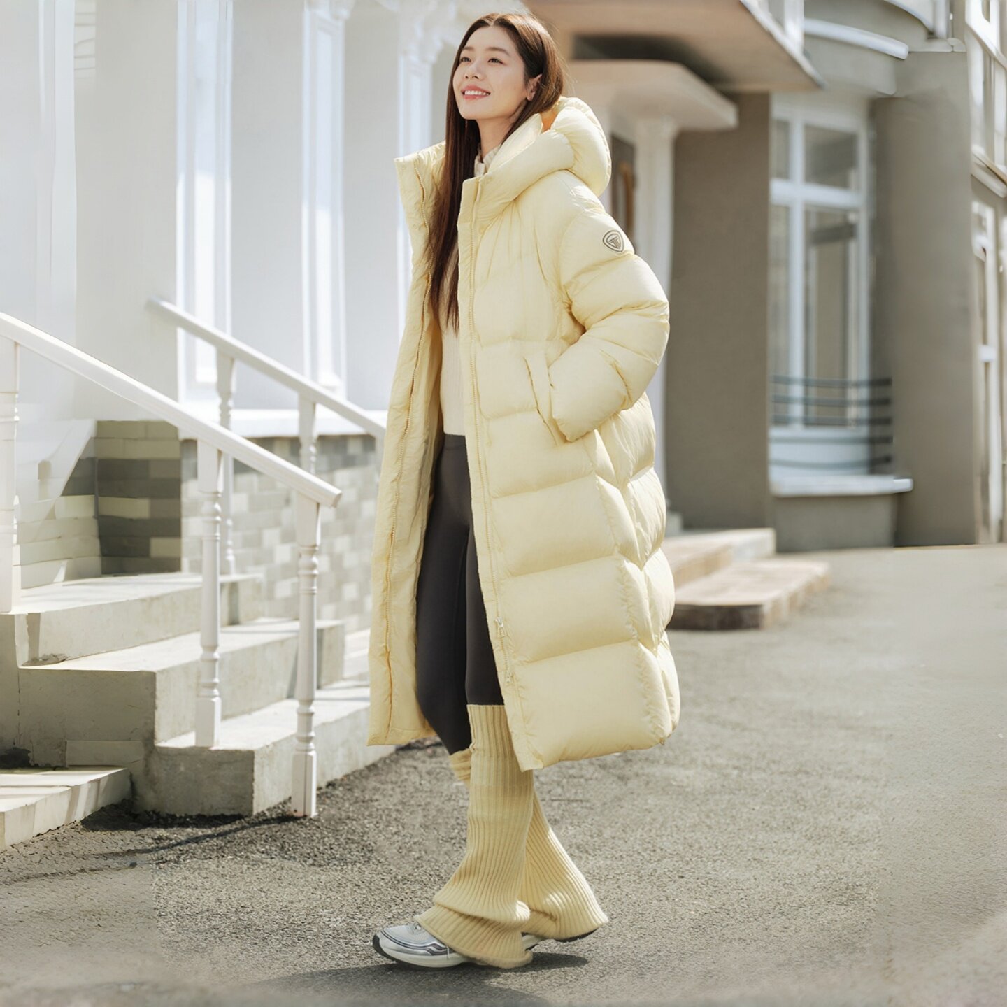 坦博尔好看羽绒服女中长款冬季外套2026新款加厚保暖高端女士风衣