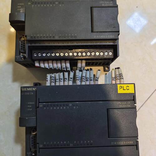 议价6ES7 214-1AD23-0XB8 PLC 可编程控制器工控模块维修