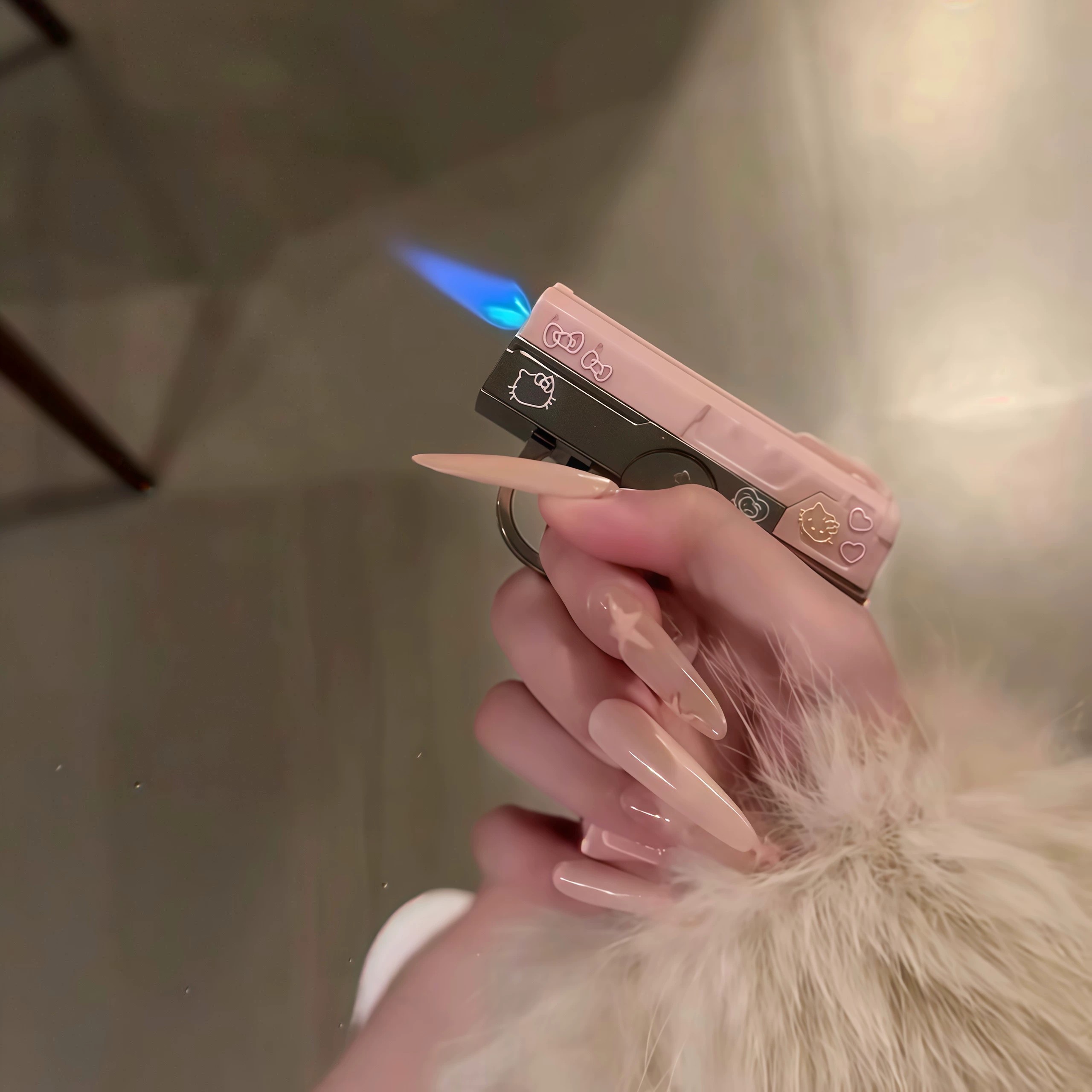 粉色折叠旋转手枪造型打火机高颜