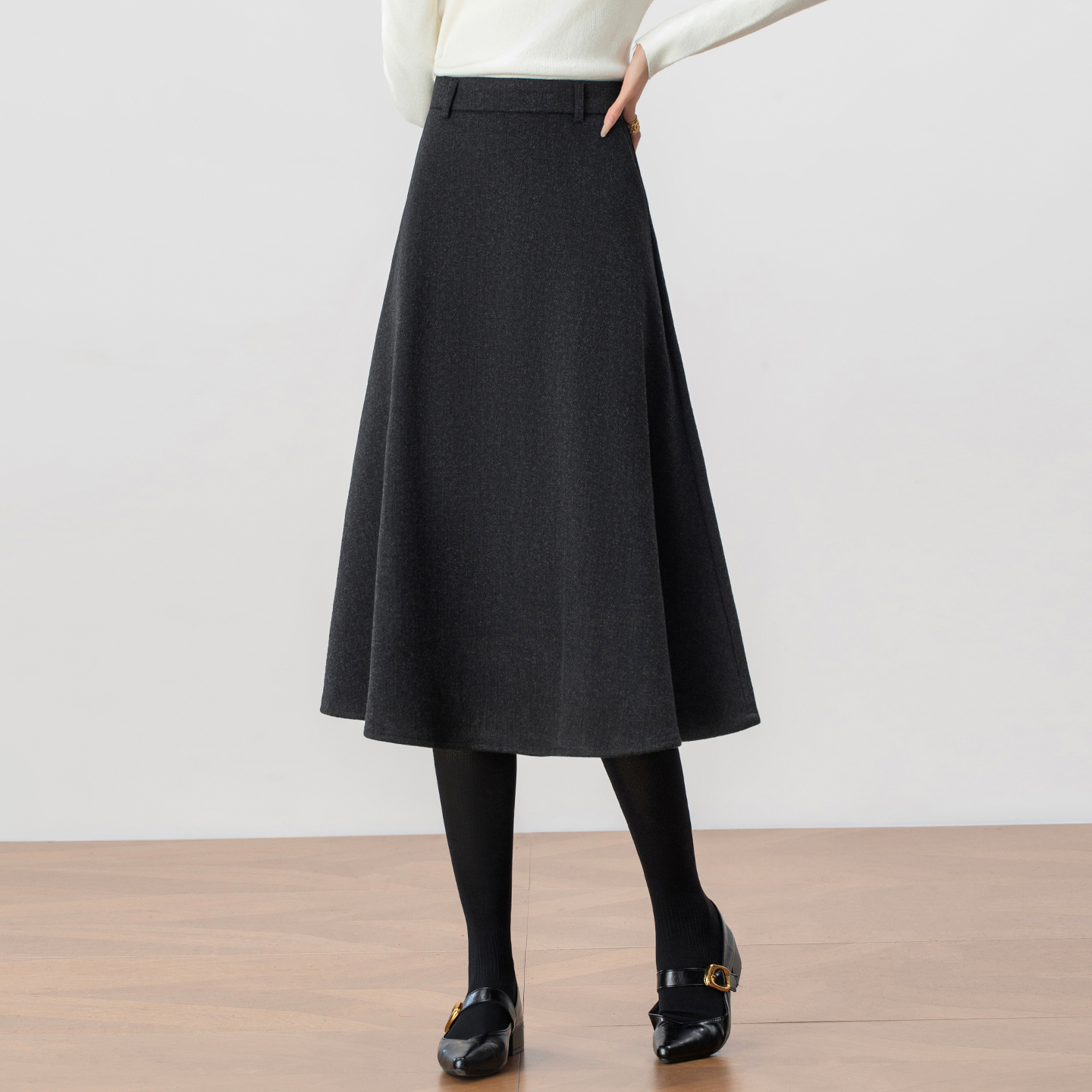 赫本风毛呢大摆半身裙女秋冬2025新款高腰显瘦a字裙中长款伞裙厚