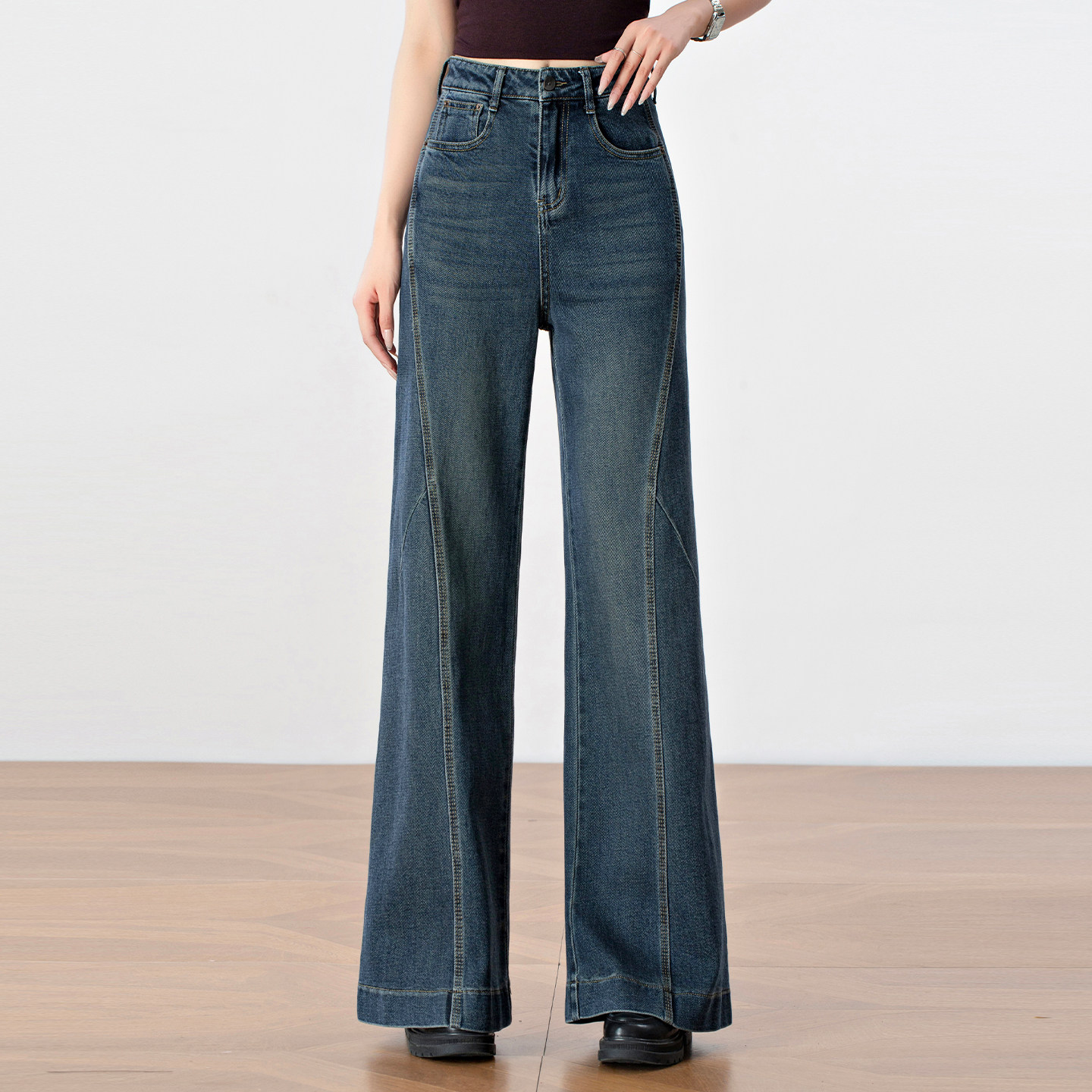 美式高街复古阔腿牛仔裤女大码2026春季新款宽松拖地直筒微喇裤子,女装/女士精品,牛仔裤,淘宝优惠券,粉丝福利购,淘宝优惠卷