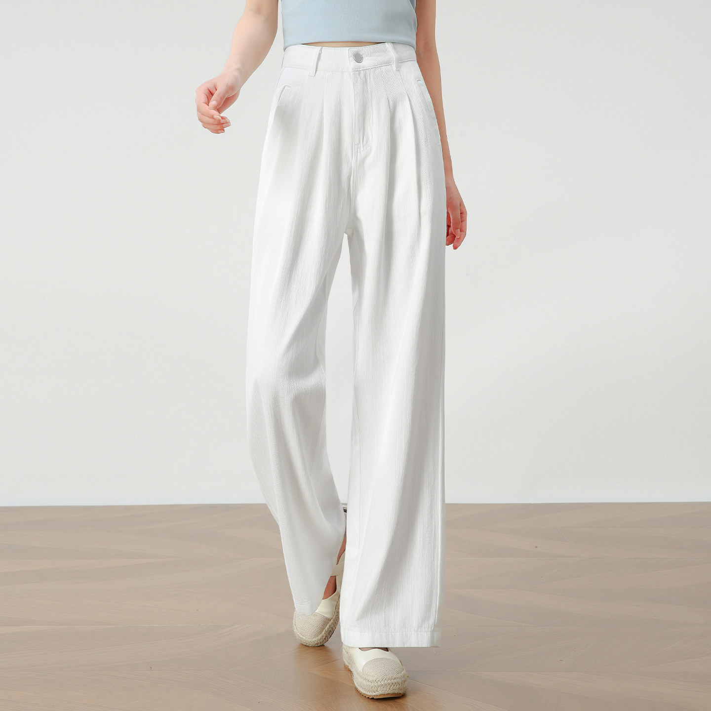 白色肌理感薄款棉混纺阔腿裤女夏季2025年新款高腰显瘦褶皱休闲裤,女装/女士精品,休闲裤,淘宝优惠券,粉丝福利购,淘宝优惠卷