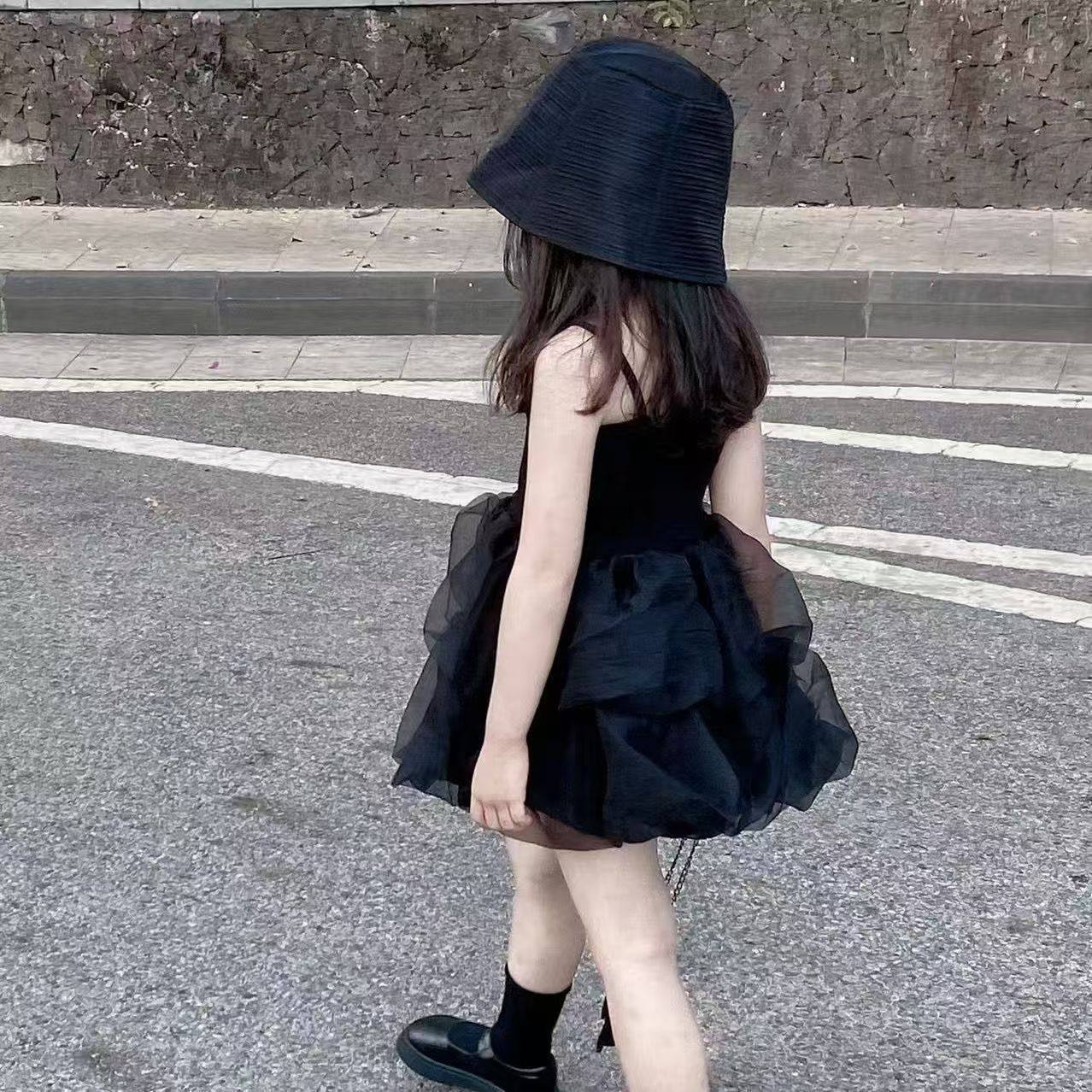 女童黑色礼服裙夏款小女孩吊带裙女宝宝网纱蓬蓬裙儿童演出公主裙