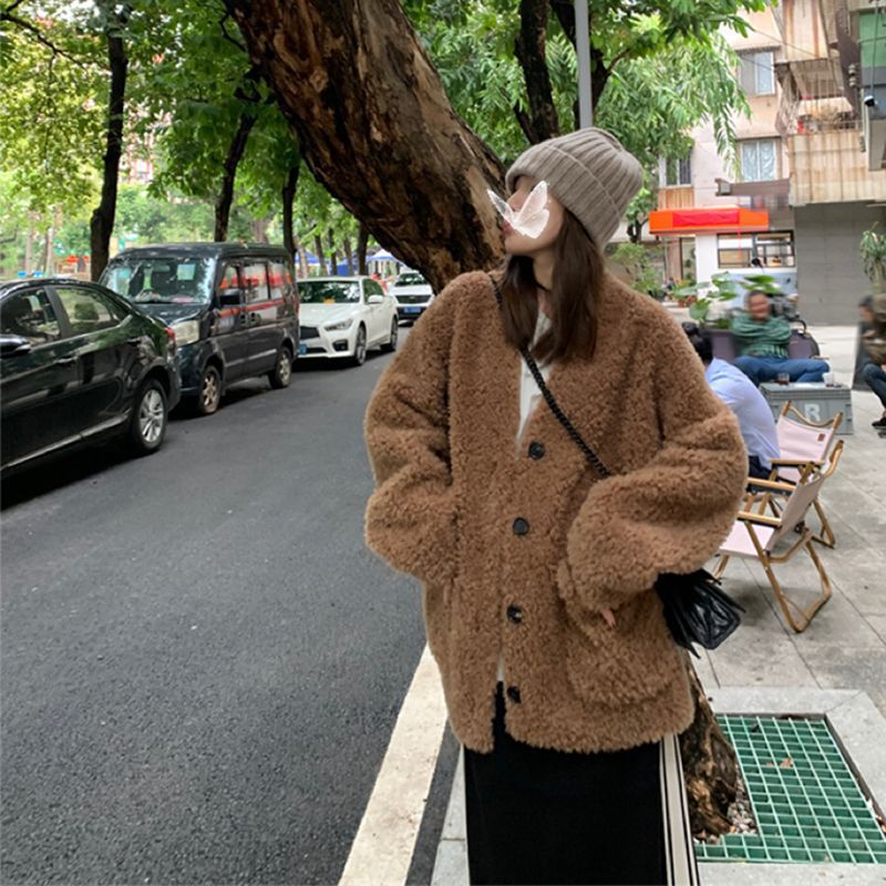 北海道美拉德V领100%羊羔毛皮草外套女颗粒羊剪绒大衣中长款皮感