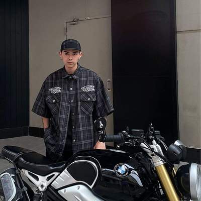 美式重磅格子大码宽松花体字刺绣开衫潮男机车短袖衬衫