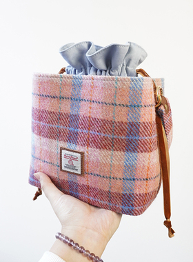 harris tweed羊毛高级感束口水桶包英伦复古格子单肩斜挎红色包包