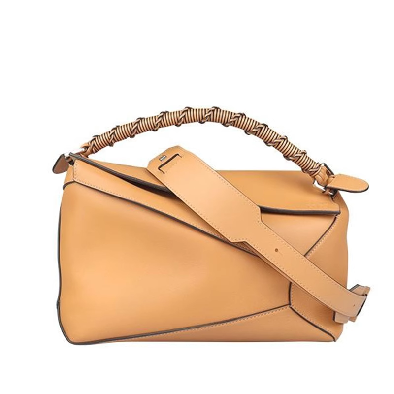 「9新」LOEWE(罗意威)PUZZLE EDGE沙黄色牛皮中号斜挎包欧美RECLO