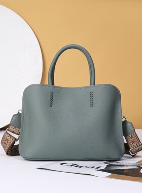 真皮女包新款初夏大容量潮流百搭手提包头层牛皮宽肩带斜挎包