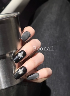 Boo黑曜星辰~玻璃珠猫眼黑色手工穿戴甲星星碎钻高级轻奢美甲短梯