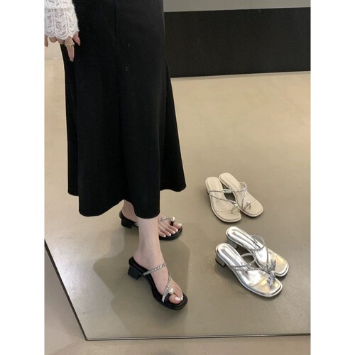 粗跟拖鞋女夏外穿2025新款法式水钻套趾高跟沙滩罗马凉鞋超火凉拖