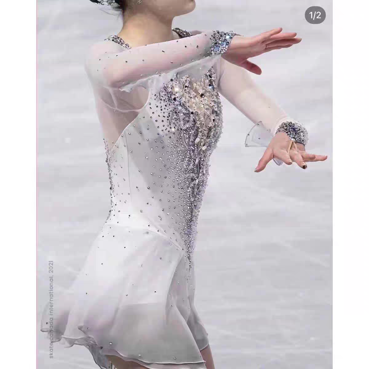 花样滑冰服成人儿童定制考级表演服比赛训练女裙演出服装D003