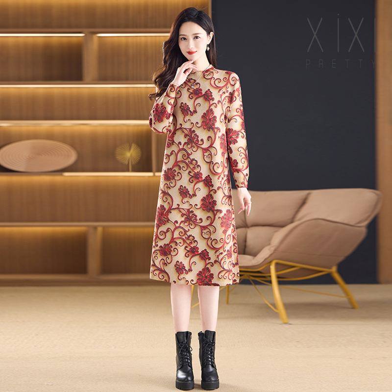 高端秋冬毛衣裙时尚大牌2025新款内搭针织打底连衣裙中长款冬季女