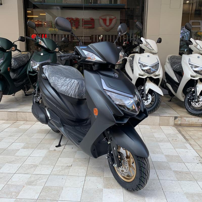 2021年新赛鹰125gt电喷踏板车发动机巧格i旭鹰摩托车