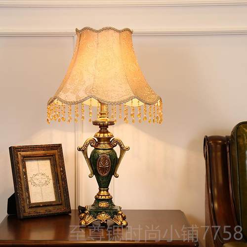 正品欧温式台灯时尚意客厅茶几装创饰书插房卧室家用馨电可调光床