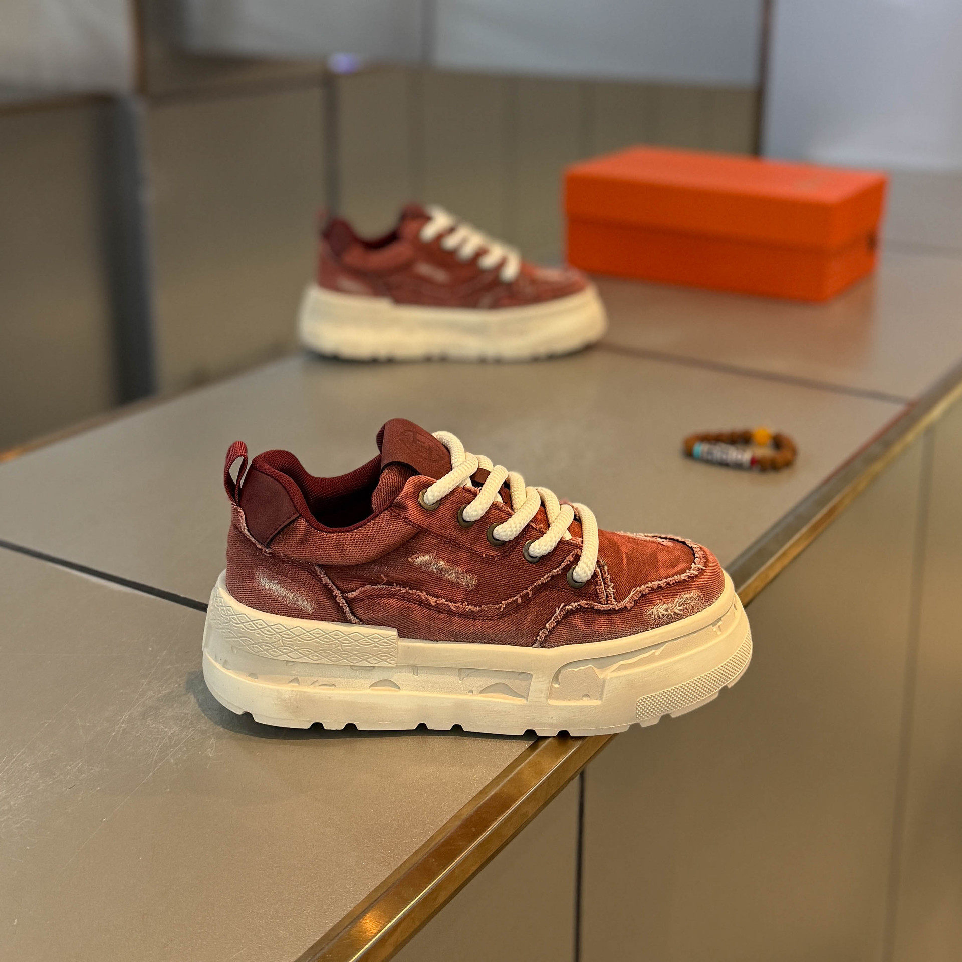 复古擦色流行男鞋春季新款设计感小众潮款男士鞋子时尚休闲百搭潮