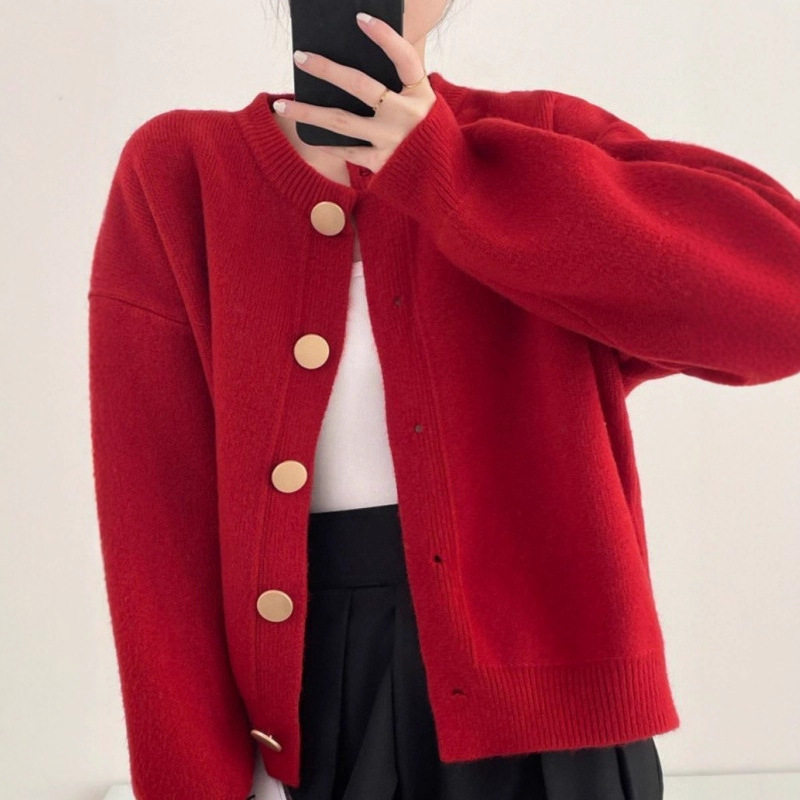 单排扣纯色针织毛衣外穿开衫洋气慵懒宽松圆领上衣女春款设计感