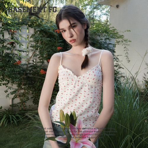 BASEMENTFG甜美少女风波点蕾丝吊带背心女V领261010377005