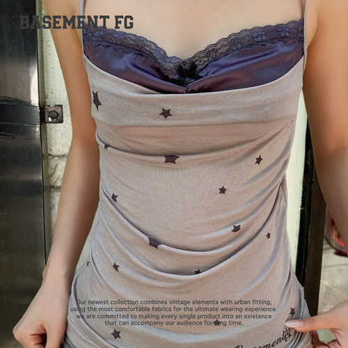 BASEMENTFG蕾丝拼接假两件吊带背心褶皱星星印花上衣261010149057