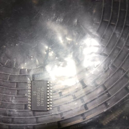 售前询价德州芯片TPIC6B595 250载带装，50个散新，共30