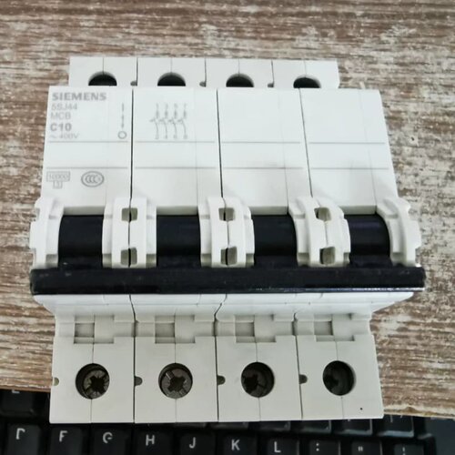 售前询价断路器 5SJ44 MCB C10 400V 全新原装现货