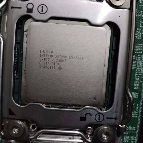 售前询价可议价e5 2660cpu，成色如图，有2个，价格是单价